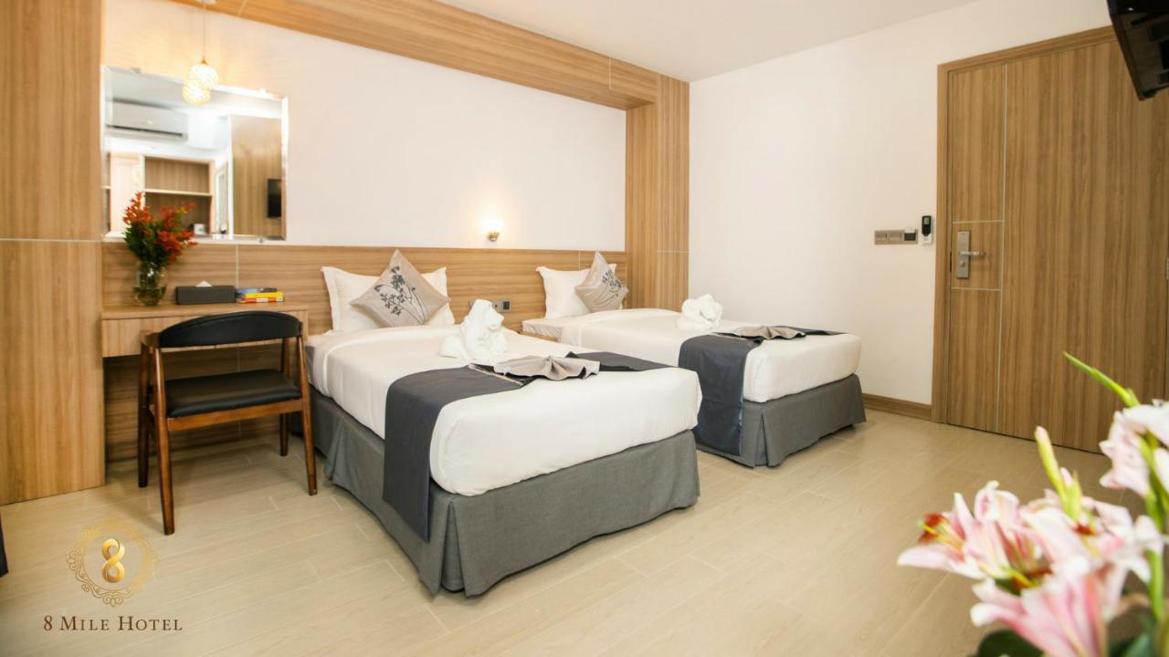8 Mile Hotel Yangon Exterior photo