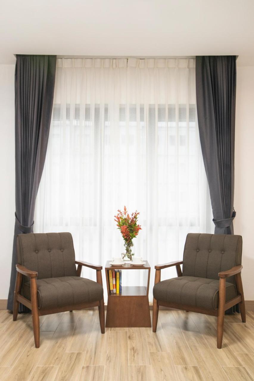 8 Mile Hotel Yangon Exterior photo